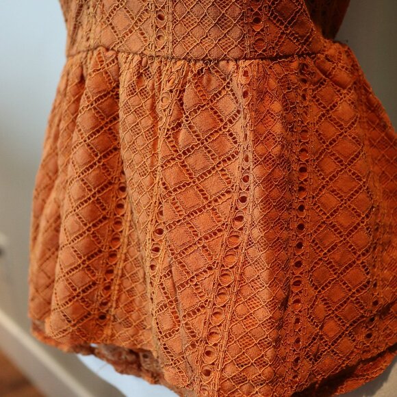 Embroidered Laced Blouse - Picture 5 of 8